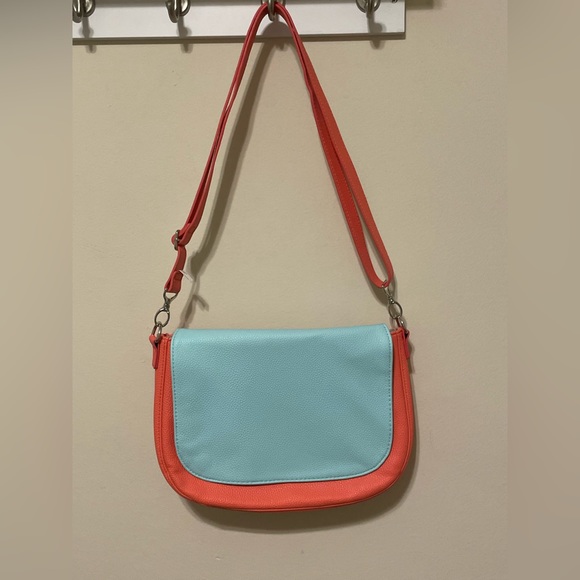 Thirty-One Purse - Picture 3 of 12